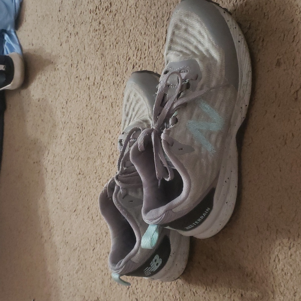 New Balance Mint and Gray Sneakers - Picture 2 of 5